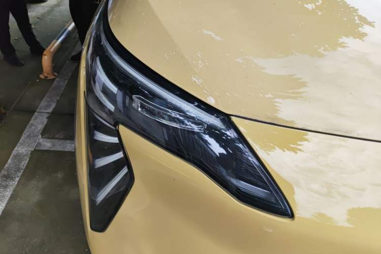 Used AION Y 2023 Plus 510 Enjoy Edition Right Front Headlight