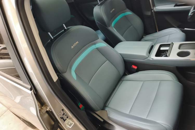 Used AION Y 2023 Younger Star Edition Right Front Seat