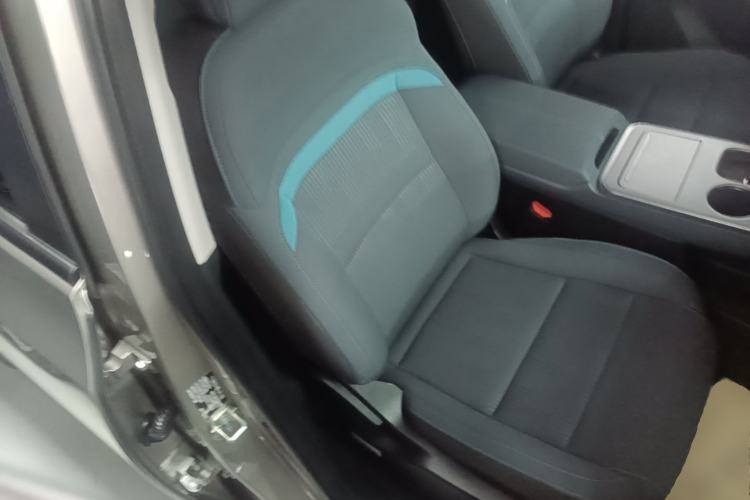 Used AION Y 2023 Plus 510 Enjoy Edition Right Front Seat
