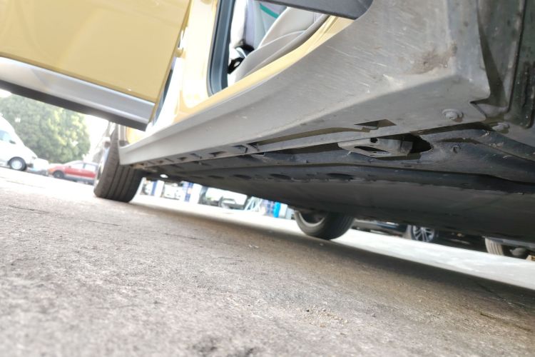 Used AION Y 2023 Plus 610 Smart Edition Ternary Lithium Right Side Sill