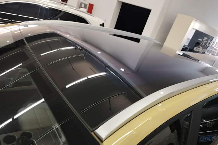 Used AION Y 2023 Plus 510 Tech Edition Roof