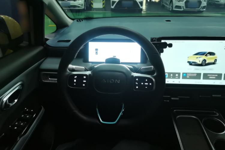 Used AION Y 2023 Plus 510 Tech Edition Steering Wheel