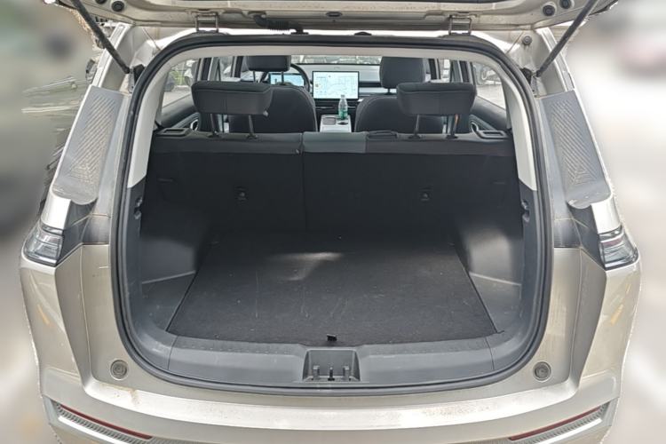 Used AION Y 2023 Plus 510 Smart Edition Trunk