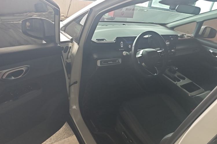 Used AION Y 2024 Younger Star Edition Driver Seat
