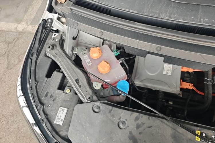 Used AION Y 2024 Younger Star Edition Engine Bay Right