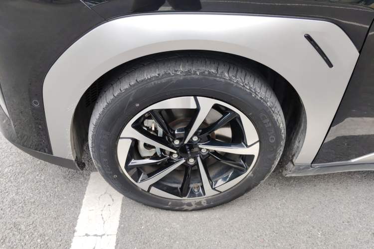 Used AION Y 2024 Plus 510 Intelligent Driving Version Exterior 4
