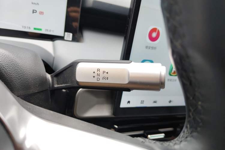 Used AION Y 2024 Plus 510 Intelligent Driving Version Gear Lever