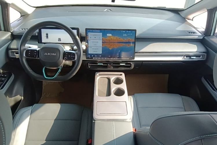 Used AION Y 2024 Plus 610 Intelligent Driving Version Center Console