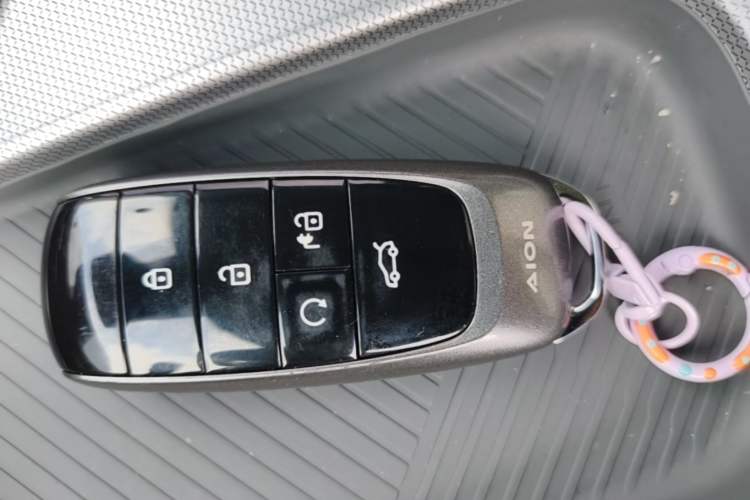 Used AION Y 2024 Younger Vehicle Key