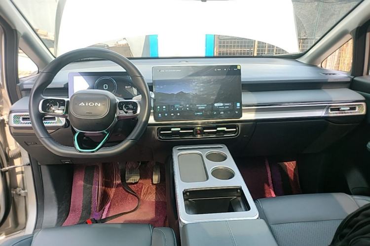 Used AION Y 2024 Plus 510 Intelligent Driving Version Center Console