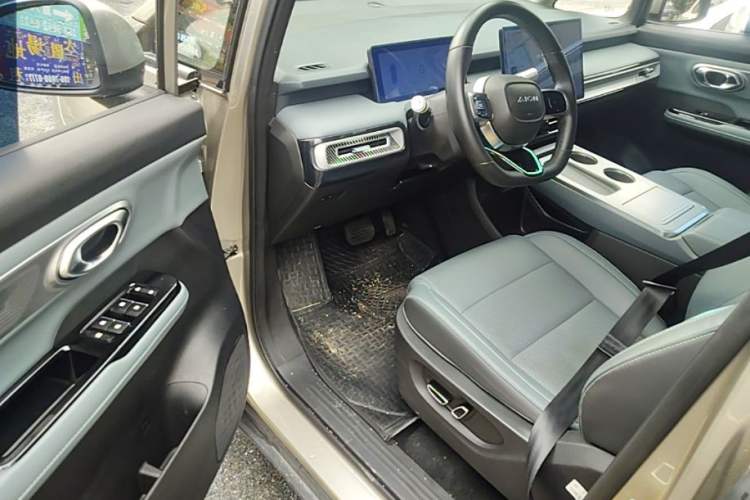 Used AION Y 2024 Plus 610 Intelligent Driving Version Driver Seat