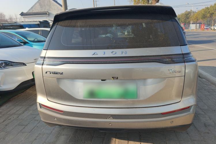 Used AION Y 2024 Younger Exterior 4