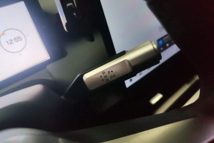 Used AION Y 2024 Plus 510 Intelligent Driving Version Gear Lever