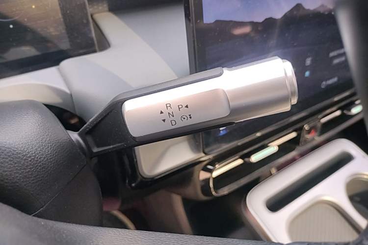 Used AION Y 2024 Plus 510 Intelligent Driving Version Gear Lever