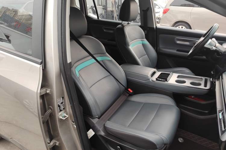 Used AION Y 2024 Plus 510 Intelligent Driving Version Right Front Seat