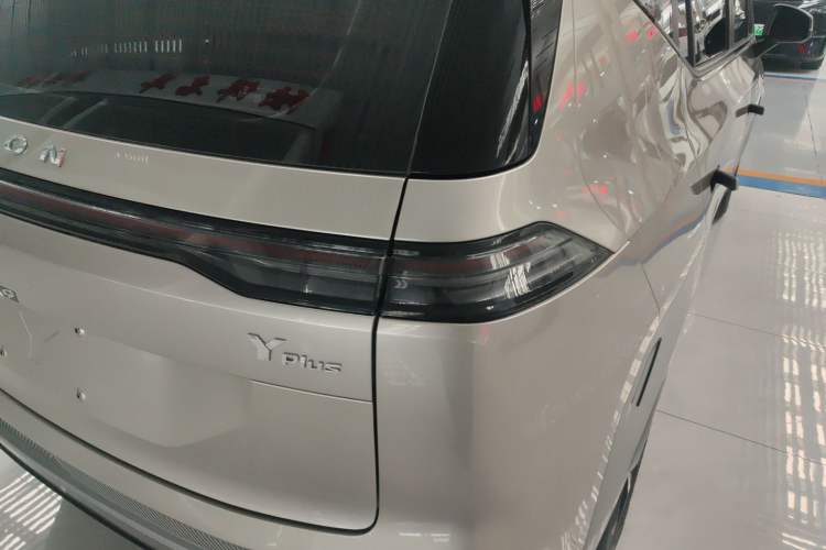 Used AION Y 2024 Plus 510 Intelligent Driving Version Right Rear Taillight