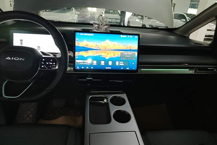 Used AION Y 2024 Plus 510 Intelligent Driving Version Audio And AC Panel