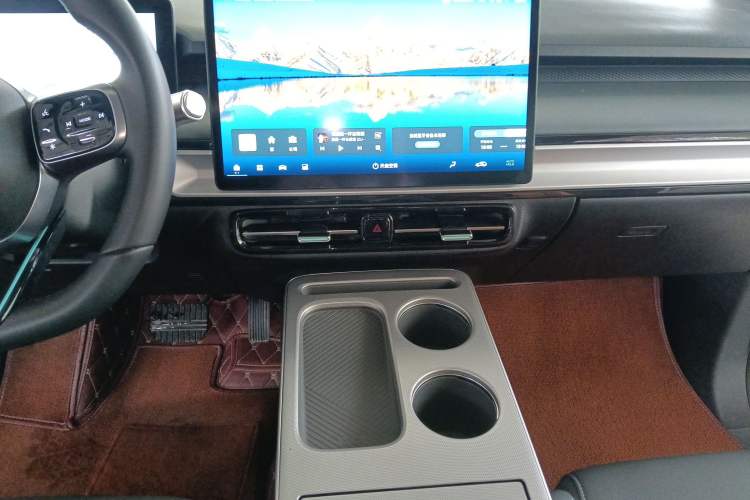 Used AION Y 2024 Plus 510 Intelligent Driving Version Audio And AC Panel