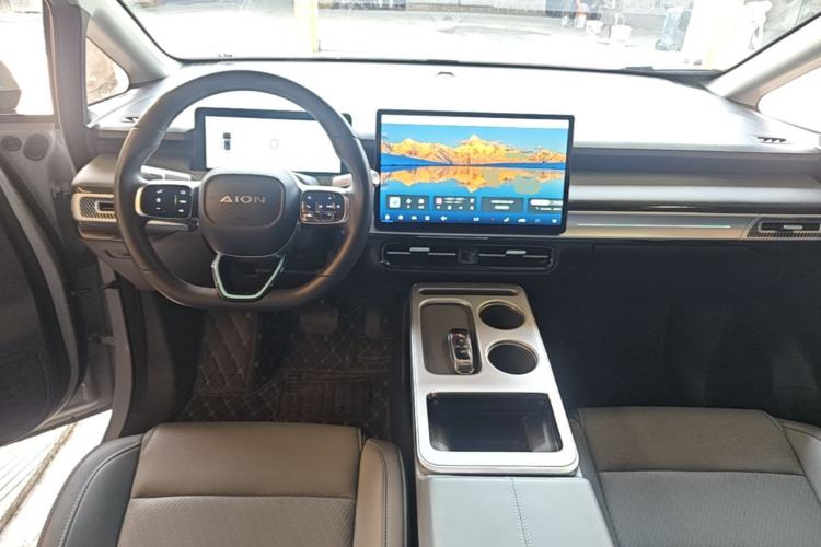 Used AION Y 2024 Plus 510 Intelligent Driving Version Center Console