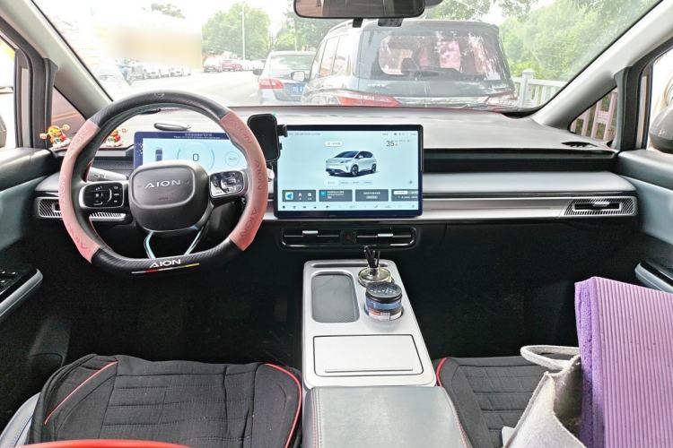 Used AION Y 2024 Plus 510 Intelligent Driving Version Center Console