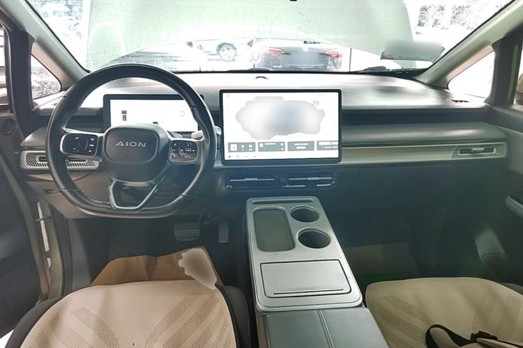 Used AION Y 2024 Younger Center Console
