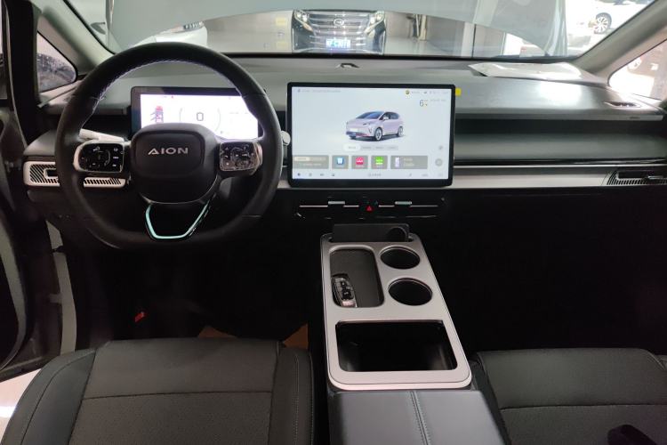 Used AION Y 2024 Younger Star Edition Center Console