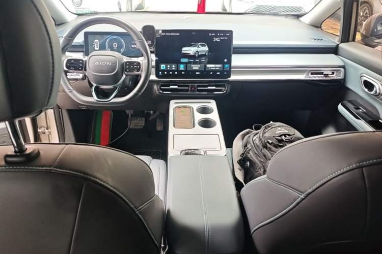 Used AION Y 2024 Younger Star Edition Center Console