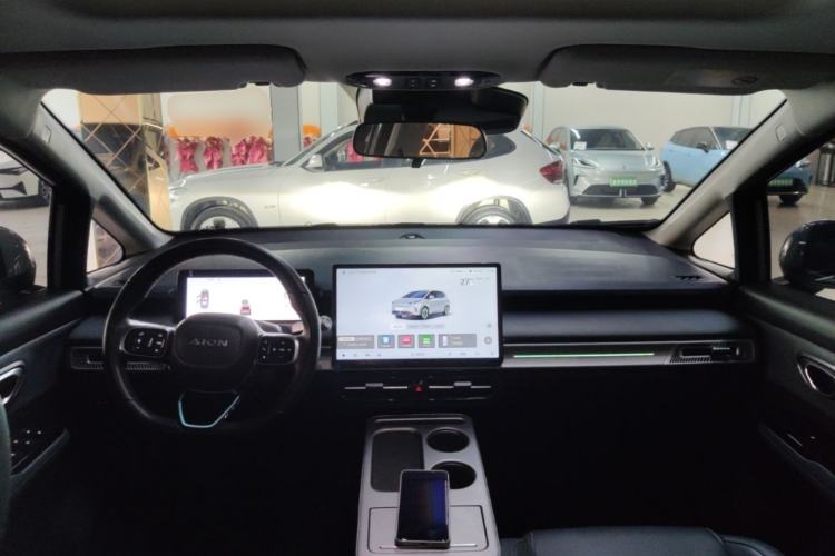 Used AION Y 2024 Plus 610 Intelligent Driving Edition Ternary Lithium Center Console