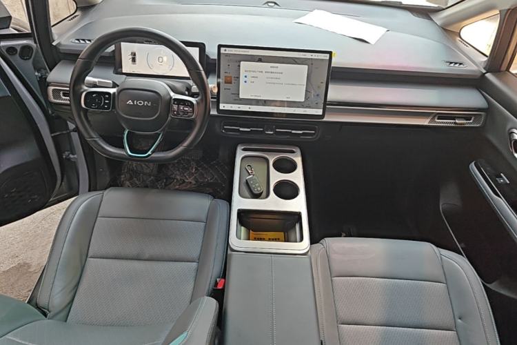Used AION Y 2024 Younger Star Edition Center Console