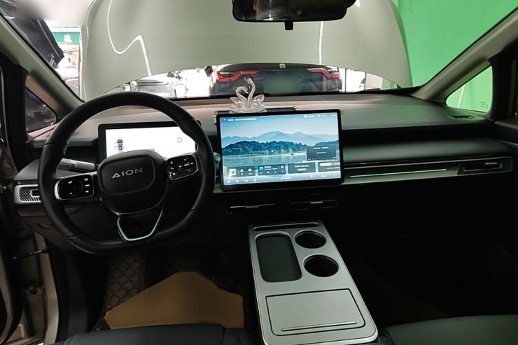Used AION Y 2024 Plus 510 Intelligent Driving Version Center Console