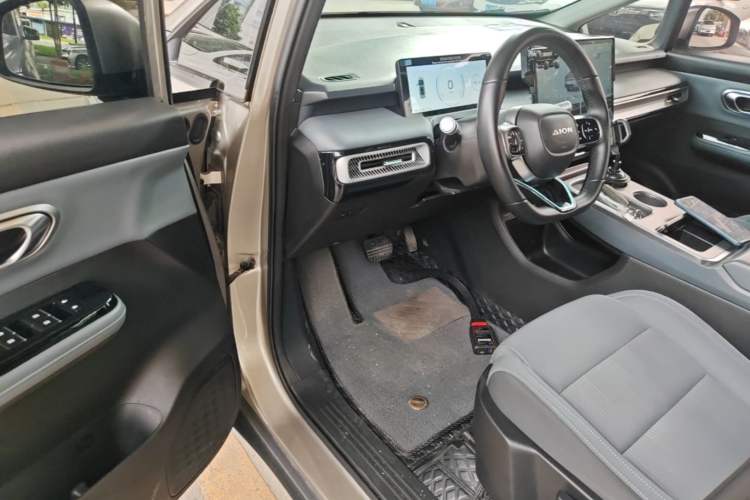 Used AION Y 2024 Younger Driver Seat