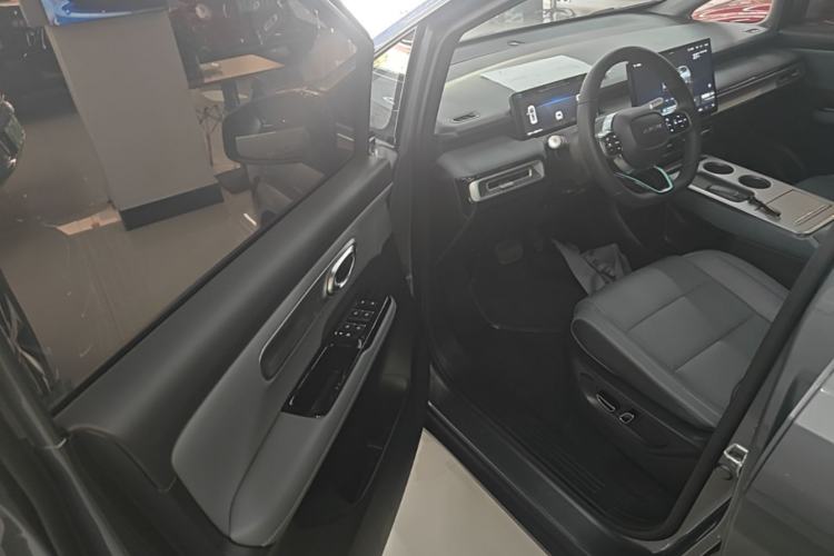 Used AION Y 2024 Plus 510 Intelligent Driving Version Driver Seat