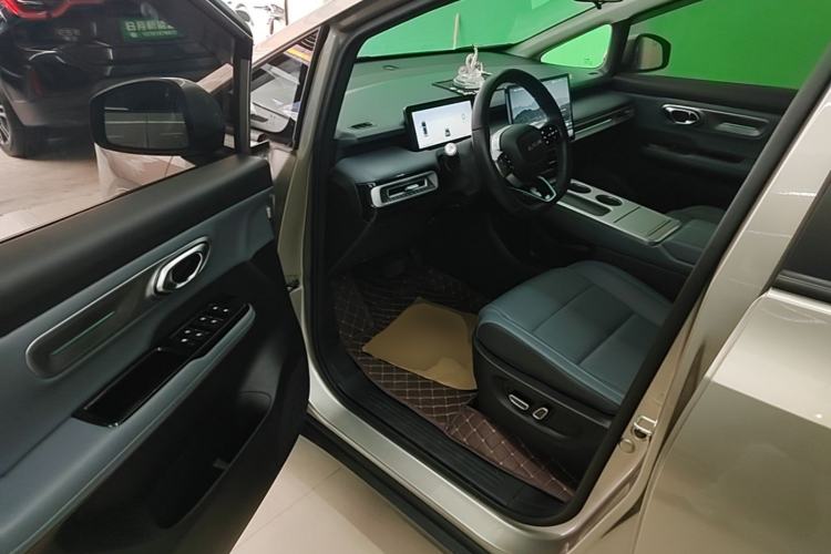 Used AION Y 2024 Plus 510 Intelligent Driving Version Driver Seat
