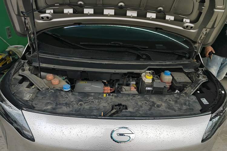 Used AION Y 2024 Younger Engine Bay