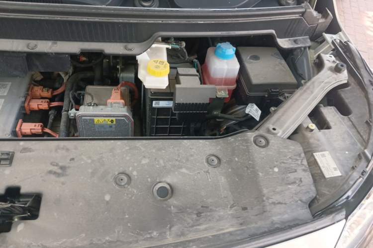 Used AION Y 2024 Younger Engine Bay Left