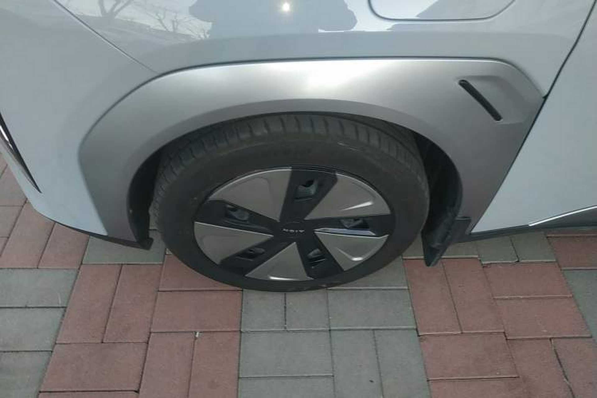 Used AION Y 2024 Younger Exterior 3