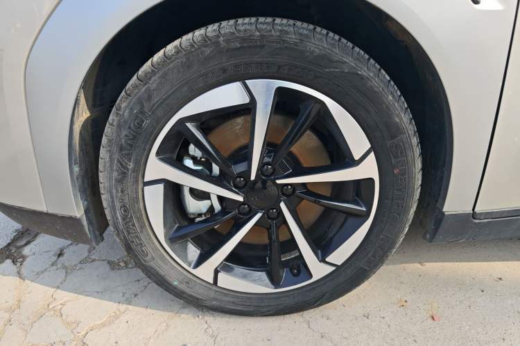 Used AION Y 2024 Plus 610 Intelligent Driving Version Exterior 4