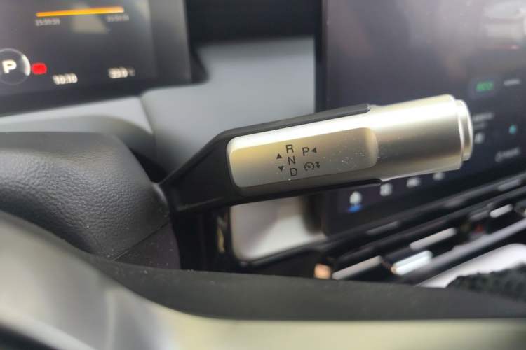 Used AION Y 2024 Plus 610 Intelligent Driving Version Gear Lever