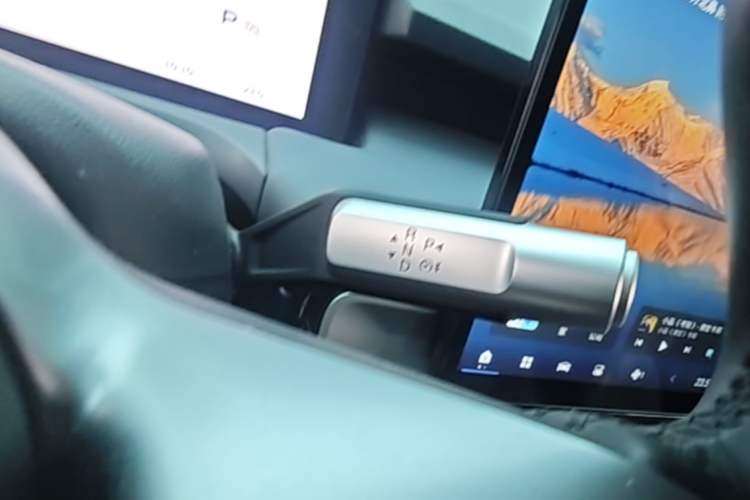 Used AION Y 2024 Plus 610 Intelligent Driving Version Gear Lever