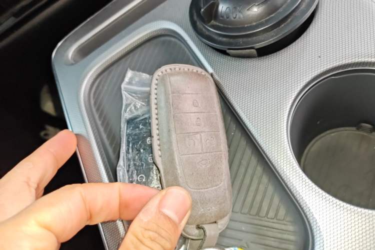Used AION Y 2024 Younger Interior 1
