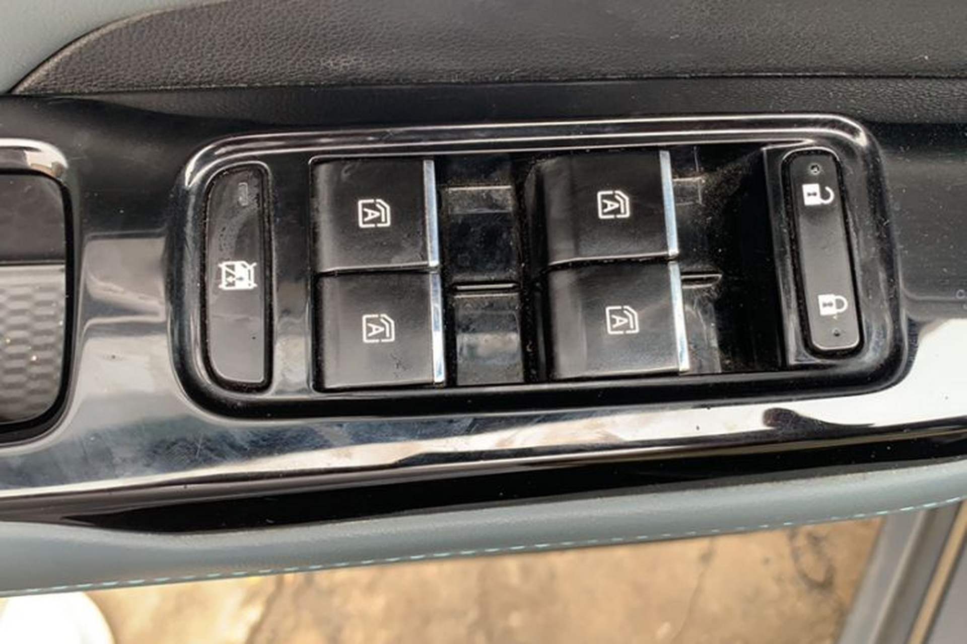 Used AION Y 2024 Younger Interior 12