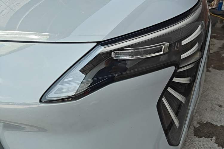 Used AION Y 2024 Younger Star Edition Left Front Headlight