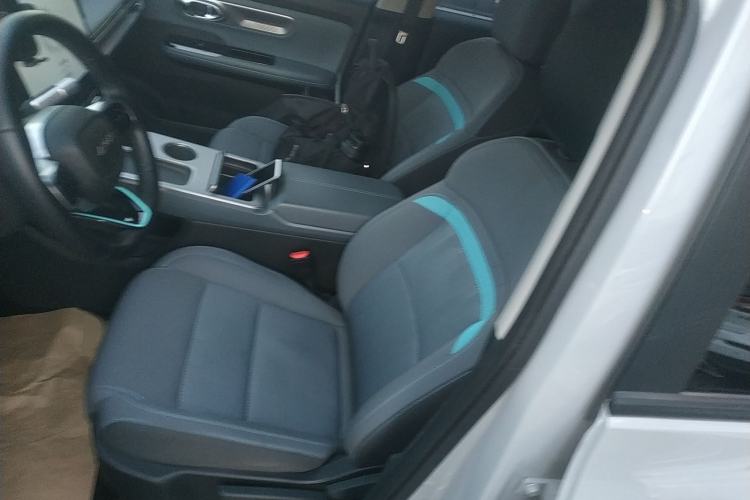 Used AION Y 2024 Younger Left Front Seat