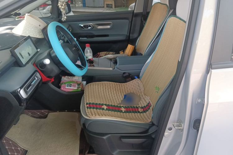 Used AION Y 2024 Younger Left Front Seat