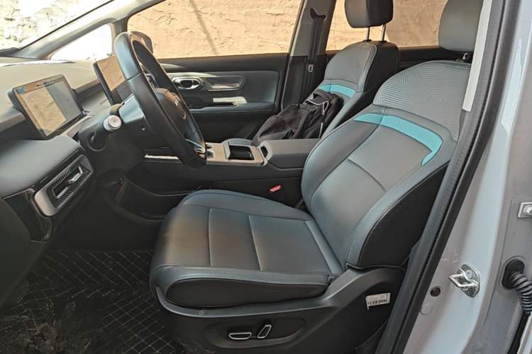 Used AION Y 2024 Younger Star Edition Left Front Seat