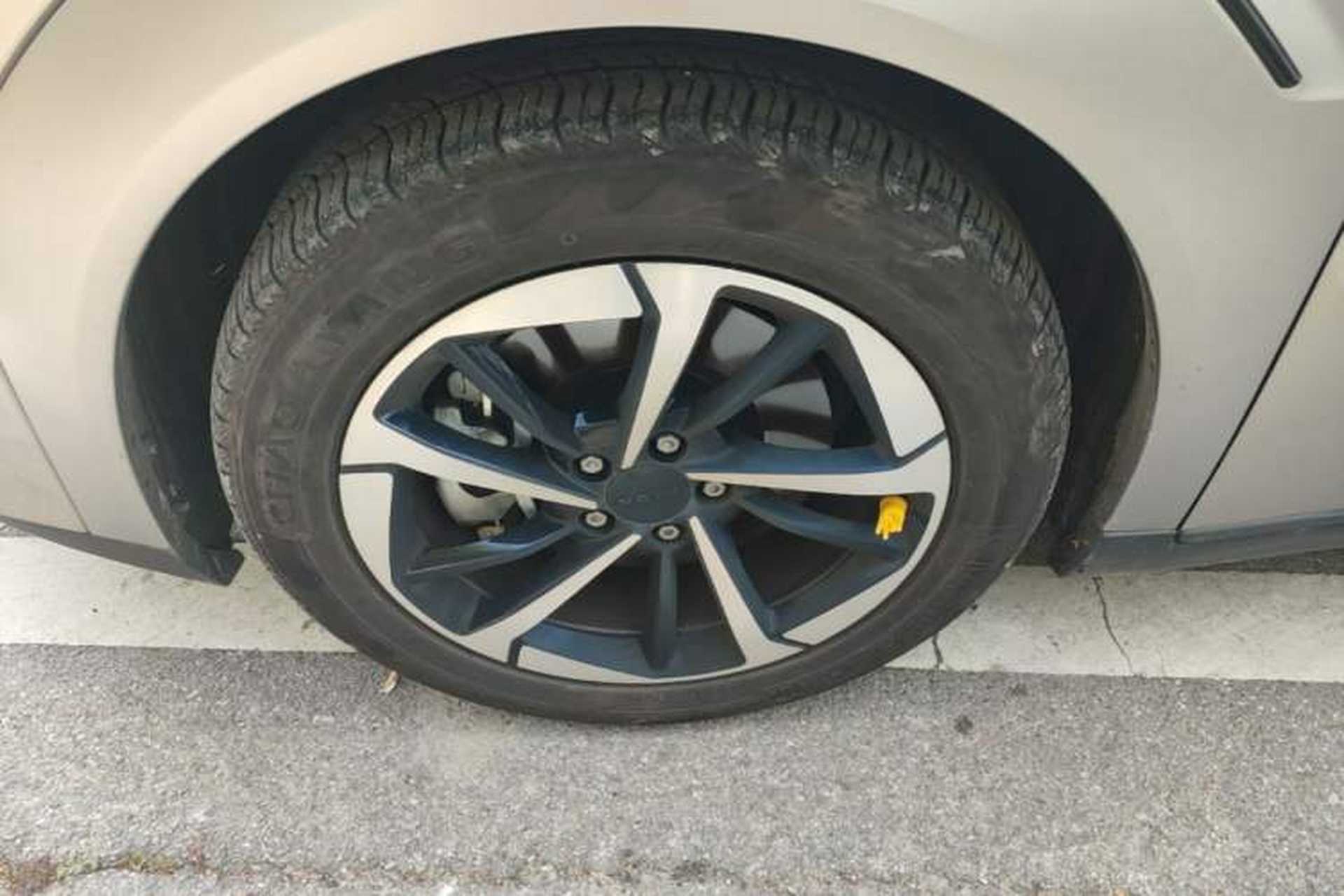 Used AION Y 2024 Plus 610 Intelligent Driving Version Left Front Wheel Hub
