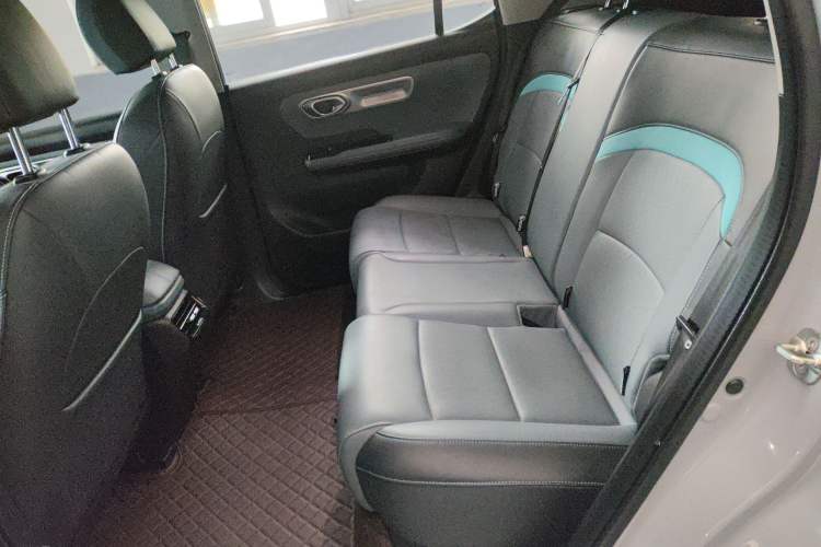 Used AION Y 2024 Younger Star Edition Left Rear Seat