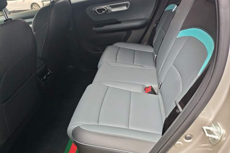 Used AION Y 2024 Younger Star Edition Left Rear Seat