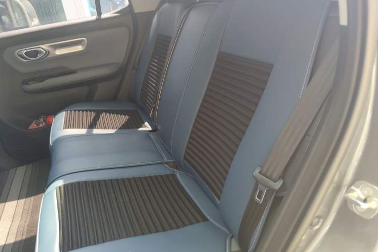 Used AION Y 2024 Plus 610 Intelligent Driving Version Left Rear Seat
