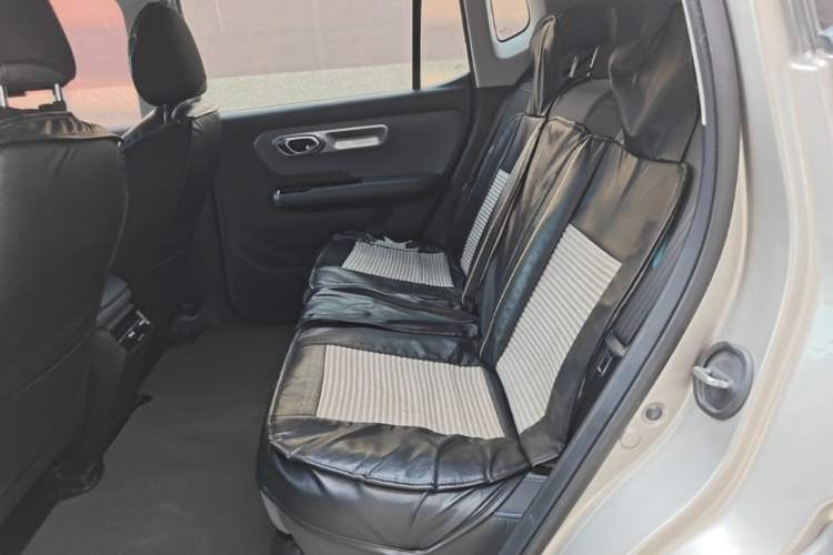 Used AION Y 2024 Younger Left Rear Seat